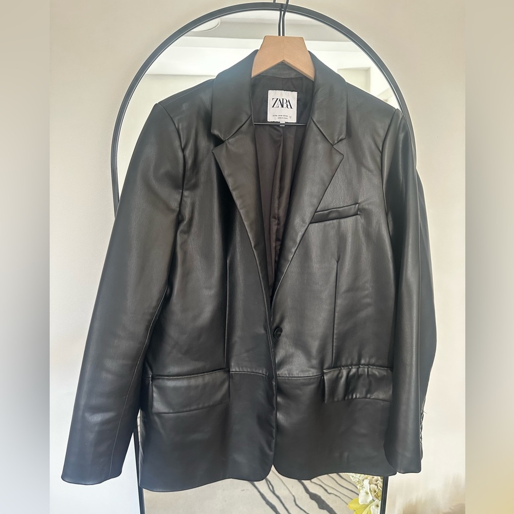 Zara oversized black faux leather blazer